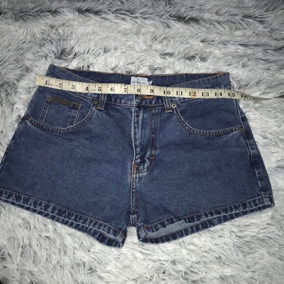 Calvin Klein size 3  jeans shorts - Picture 6 of 8